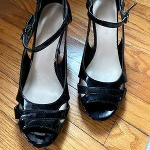 Black patent leather Franco Sarto 4" heels